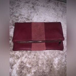Red clutch